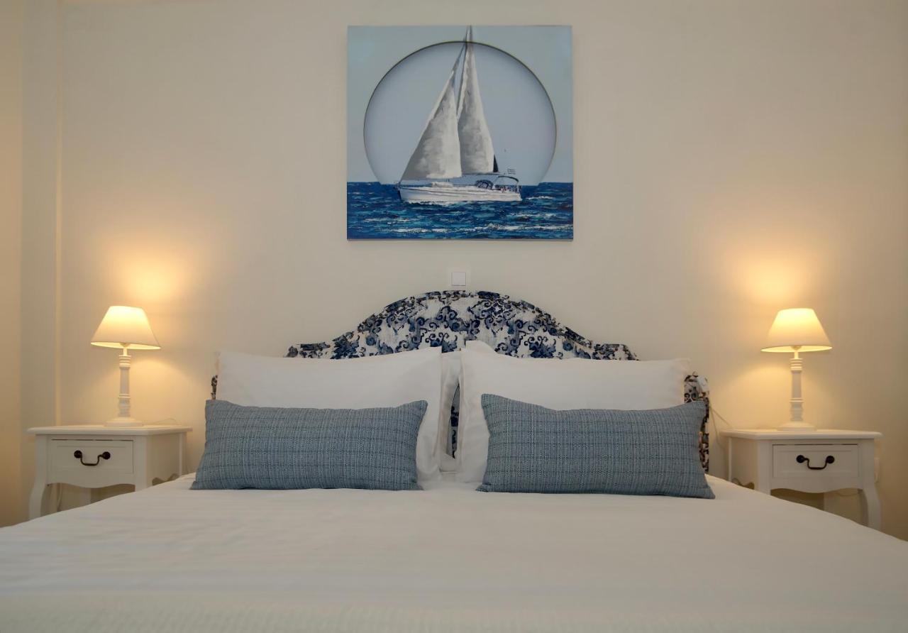 The Bluehouse - Spacious Top Floor Flat With Parking, By Mon Repos Beach Korfu Dış mekan fotoğraf