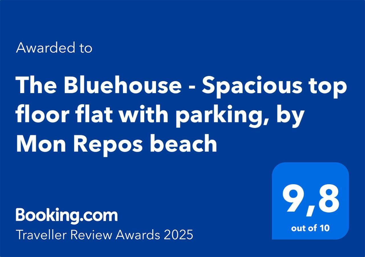 The Bluehouse - Spacious Top Floor Flat With Parking, By Mon Repos Beach Korfu Dış mekan fotoğraf